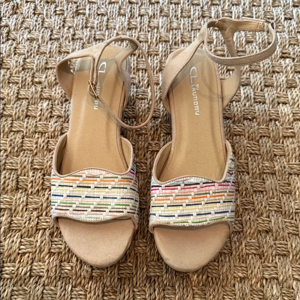 CL by Laundry Women's Beige and Multicolor Sandals